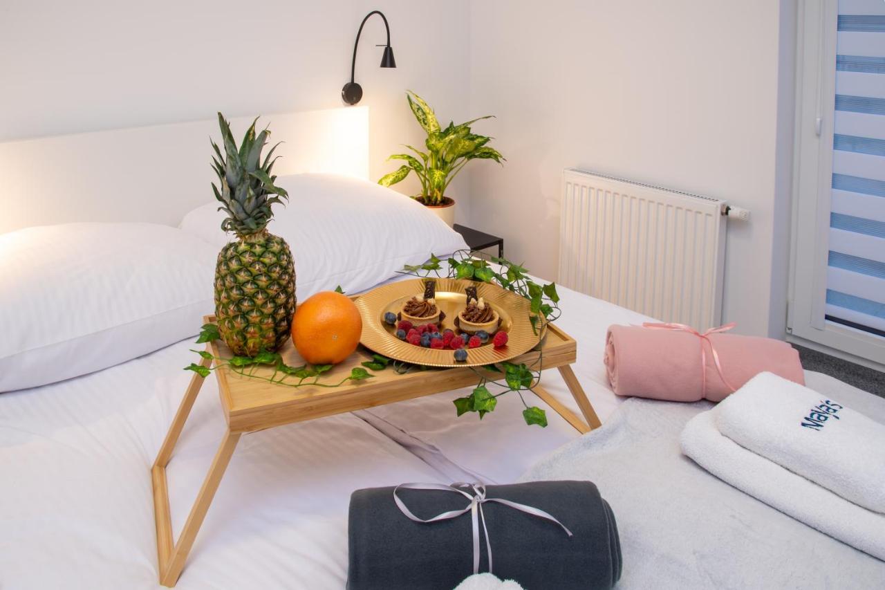 Maya'S Flats & Resorts 49 - Spacious 3 Rooms Apartment In Szafarnia Gdańsk Buitenkant foto